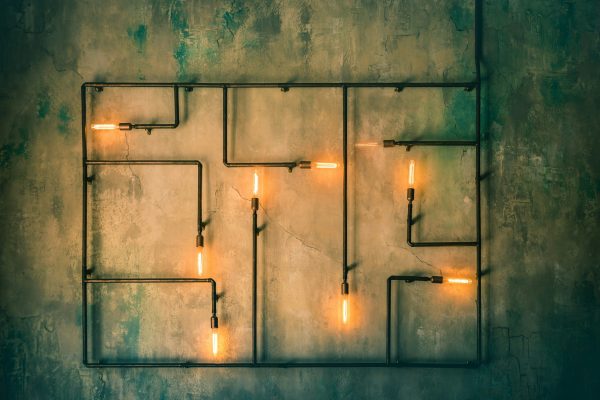 10 Najlepszych Gier Mobilnych o Tematyce Escape Room z Zawiłymi Ścieżkami Wskazówek